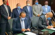 عاجل بالصور ..السويدى T&D توقع مع مصر العليا للتوزيع عقد توصيل الكهرباء لحوالي 40 الف فدان بمنطقة توشكى