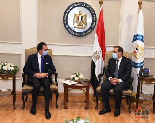 خلال استقباله السفير الفرنسي بالقاهرة  .. الملا يرحب بالشركات الفرنسية للاستثمار في مجال البترول والغاز في مصر
