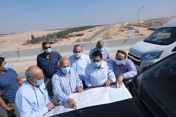 وزير النقل يستطلع مسار القطار الكهربائي السريع (السخنة/ العلمين) تمهيدا لبدء تنفيذ الأعمال