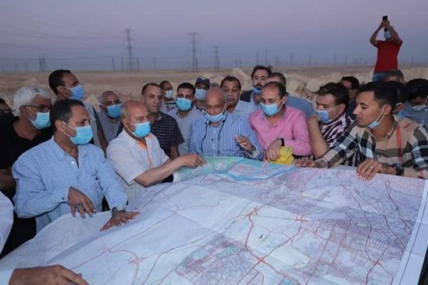 وزير النقل يوجه بالالتزام التام بالخطة الزمنية لإنهاء القطار الكهربائي