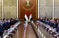 مدبولي : توافق بشأن أهمية إنشاء آلية النفط مقابل الإعمار من خلال قيام الشركات المصرية بتنفيذ مشروعات تنموية فى العراق