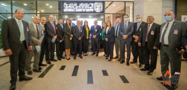 لأول مرة في السوق المصرفية المصرية.. البنك الأهلي المصري يفتتح استراحة عملاء الاهلي بلاتينوم بمطار القاهرة الدولي
