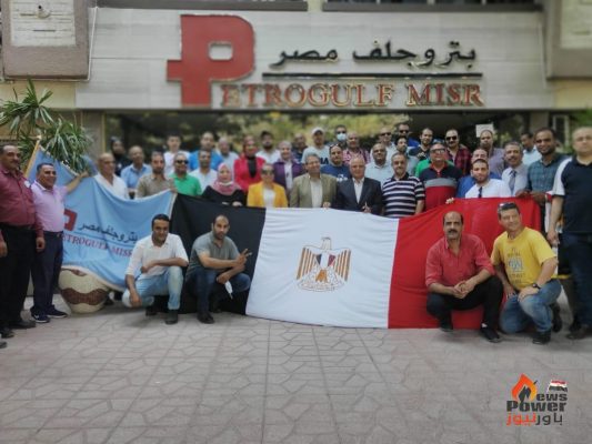 بقيادة عبدالفتاح ..بتروجلف مصر تنظم مسيرة فى حب مصر للاحتفال بانتصارات اكتوبر ..صور
