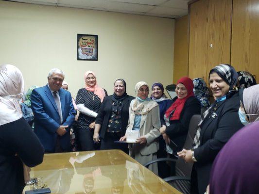 احتفالية لمساعد نائب الرئيس التنفيذي للهيئة للشئون الإدارية بمناسبة خروجها للمعاش