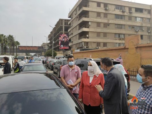 الدكتورة الهام درويش فى جولة تفقدية لقطاع شبكات الهرم لمتابعة المشروعات القومية