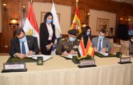 جهاز مشروعات الخدمة الوطنية يوقع عقد شراكة إستراتيجية مع شركة جريفولز الأسبانية للمستحضرات الدوائية 