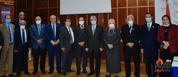 بالارقام... التفاصيل الكاملة لميزانية الشركة المصرية لنقل الكهرباء  للعام المنتهى وشاكر يشيد باداء مشالى