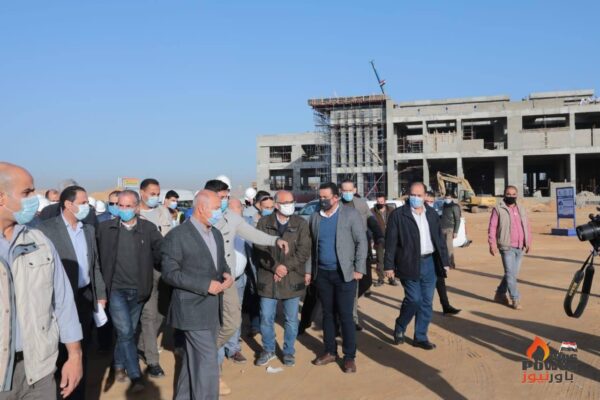 وزير النقل يتابع ميدانيا تنفيذ 3 مشروعات كبرى فى مجال الجر الكهربائى