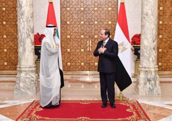 الرئيس السيسي: شرفت اليوم بلقاء أخي محمد بن زايد آل نهيان وزيارته الكريمة إلى بلده الثاني مصر