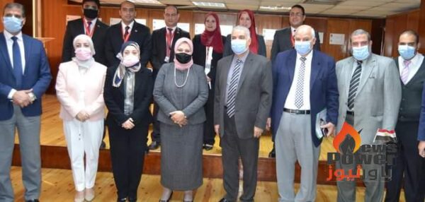 عاجل .. بعد قليل قيادات القابضة والتوزيع يحتفلون بتخريج الدفعة 30 من دورة إعداد القادة 