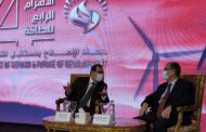 شاكر: الكهرباء مسألة أمن قومي والقيادة السياسية وضعتها ضمن أجندتها الرئيسية .. الملا : نستهدف تحويل 400 ألف مركبة للعمل بالغاز الطبيعى المخلوط خلال 3 سنوات