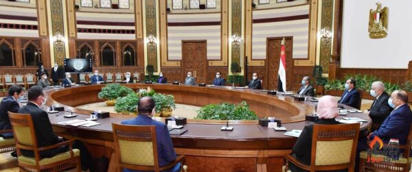 الرئيس السيسى يجتمع برئيس مجلس الوزراء وعدد من الوزراء والمسؤولين لمتابعة تفاصيل المشروع القومي لتطوير قرى الريف المصري