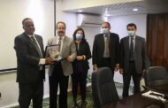 بدرالدين للبترول تكرم مدحت الباسل مساعد رئيس الشركة للشئون المالية لبلوغه السن القانونية