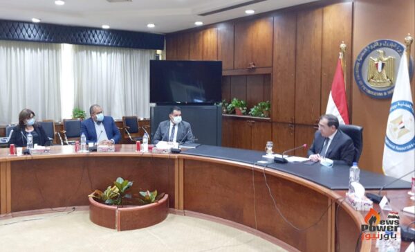 الملا يستقبل وفد لجنة التعدين بغرفة التجارة الامريكية في مصر