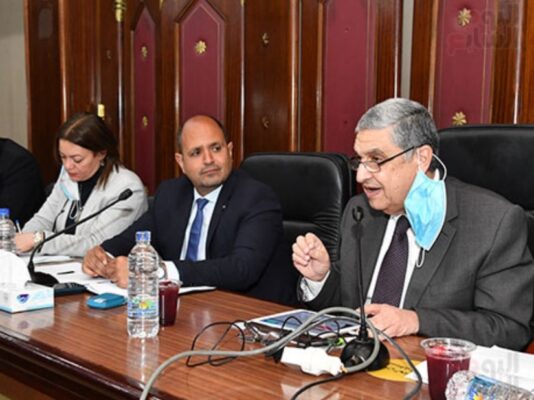 شاكر امام طاقة النواب : وزارة البترول شريكة نجاح وحجم الاستثمارات الحالية فى الكهرباء يبلغ 530 مليار جنيه