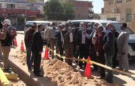 الزملوط وهيكل يتفقدان سير العمل بالشبكات الأرضية لمشروع توصيل الغاز الطبيعي بمدينة الخارجة