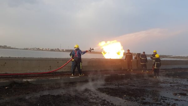 مسئول : تم السيطرة علي حريق خط الغاز الخاص بالمعدية والوضع آمن للغاية