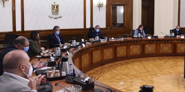 مدبولى يستمع إلى الوضع الاستثمارى فى مصر لرجلى الأعمال السعوديين عبدالرحمن الشربتلى وفهد الشبكشى