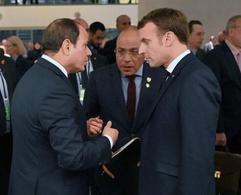 الرئيس السيسي يتلقى اتصالا هاتفيا من ماكرون ويناقشان تعزيز التعاون الاقتصادي والعسكري