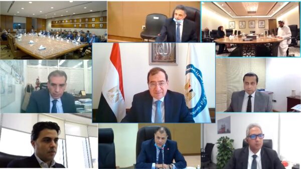 وزير البترول يعتمد الموازنة التخطيطية لشركة بترول خليج السويس 