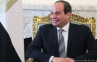 الرئيس السيسي يوجه بزيادة مرتبات جميع العاملين بالجهاز الإداري للدولة باجمالي نحو ٣٧ مليار جنيه