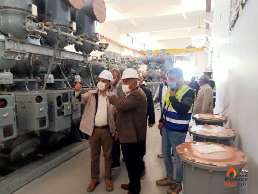 الآن بالصور .. الجولة التفقدية للمهندس مدحت رمضان لتوسعات محطة محولات العاشر جهد 500 ك.ف 