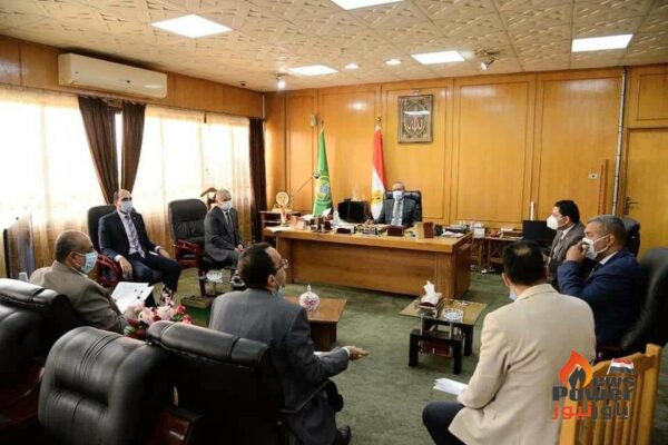 خلال لقاء محافظ الاسماعيلية : تاون جاس تبدأ توصيل الغاز الطبيعي ل 40 الف عميل بالتل الكبير  ونفيشة الاسبوع المقبل