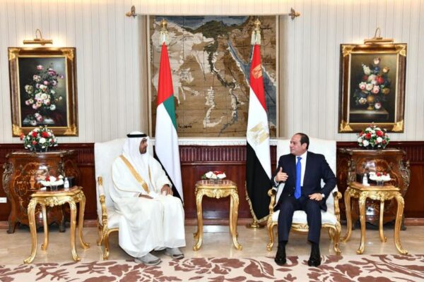 مصر والامارات يتفقان علي تعظيم التعاون والتنسيق المشترك لحماية الامن القومي العربي