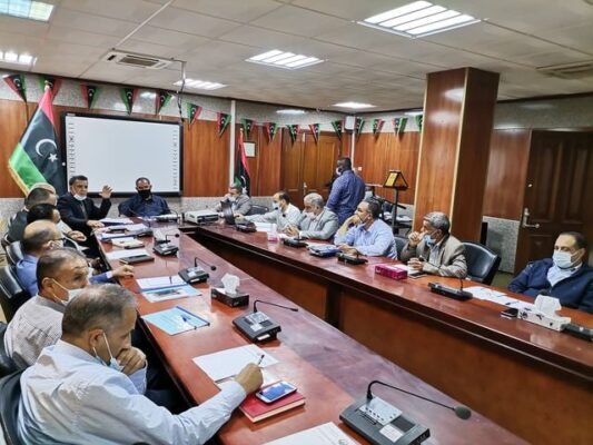 شركة الكهرباء الليبية تبحث مع القيادات الأمنية سبل مواجهة ظاهرة سرقة الأسلاك الكهربائية