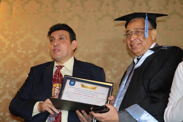 الأمم المتحدة للفنون تكرم أمين عام نقابة المهندسين وتمنحه الدكتوراة الفخرية