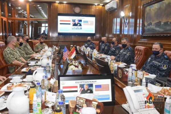 قائد القوات البحرية المصرية يلتقى قائد القوات البحرية للقيادة المركزية الأمريكية وقائد الأسطول الخامس الأمريكى ... 