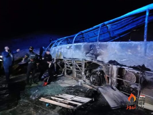 محافظ أسيوط يتفقد حادث تصادم اتوبيس ركاب مع سيارة نقل بطريق اسيوط البحر الاحمر والمعلومات الاولية تشير الى وفاة 12 شخصا واصابة 4 اخرين تم نقلهم للمستشفى الجامعى