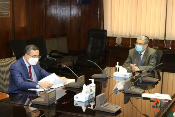 الدكتور محمد شاكر وزير الكهرباء والطاقة المتجددة يلتقى بسفير الهند لبحث سبل دعم وتعزيز التعاون