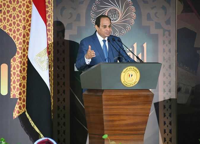 الرئيس السيسي : ليلة القدر نستلهم منها كل معاني الخير والبركة والرحمة