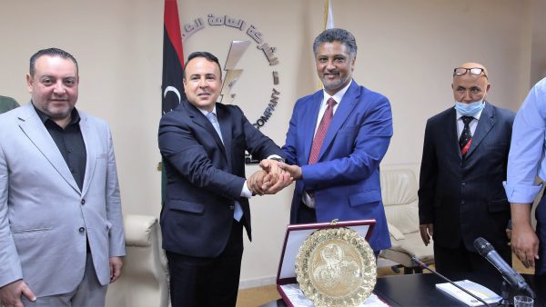 ليبيا تبحث الربط الكهربائى مع الجزائر