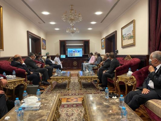 السفير العُماني بالقاهرة يبحث مجالات الاستثمار المشترك مع عدد من المستثمرين المصريين