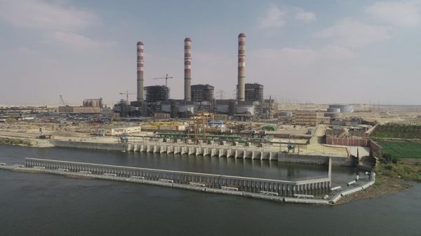 الوجه القبلى للإنتاج تجرى كشف الضمان على تربينات وغلايات محطة جنوب حلوان قبل الاستلام النهائى