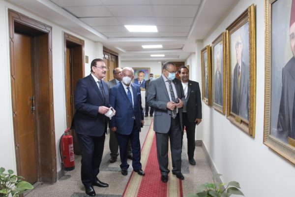 ضاحي يستقبل نقيب مهندسي طرابلس وشمال لبنان بمقر نقابة المهندسين المصرية