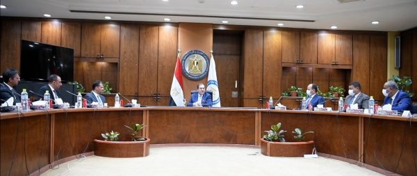 وزير البترول يجتمع مع وفد شركة سيمنس لبحث التعاون فى مجالات التحول الرقمى