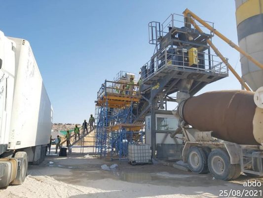 بالصور .. الإنتهاء من صب القاعدة الخرسانية الأولي لمشروع محطة كهرباء مصراتة الغازية