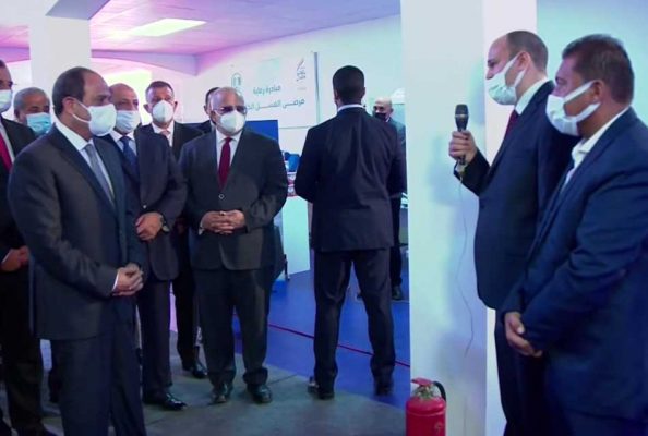 الرئيس السيسي يتفقد سير الأعمال والموقف الإنشائي لدار الأوبرا بالعاصمة الإدارية الجديدة