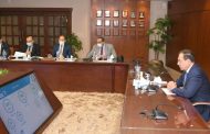 وزير البترول يتابع تقدم الأعمال فى مشروعات انشاء محطات تموين السيارات بالغاز الطبيعى
