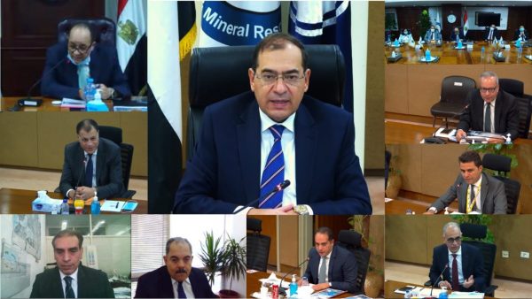 عبر الفيديو كونفرانس.. الملا يعتمد نتائج أعمال شركتى بتروشروق وبتروبل للعام المالى 2020/2021