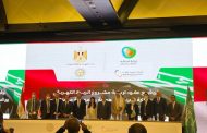 أوراسكوم كونستراكشون توقع عقدا لربط شبكتي الكهرباء الوطنية في مصر والسعودية