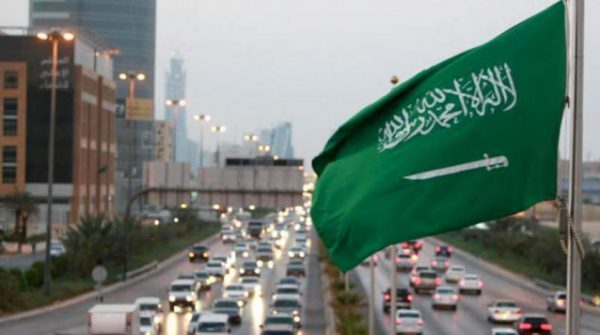السعودية تمنح تراخيص إلى 44 شركة دولية لافتتاح مقار إقليمية في الرياض