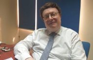 الدكتور بسيم يوسف يهنيء الدكتور ياسر جلال لتعينه عميدا لكلية الهندسة