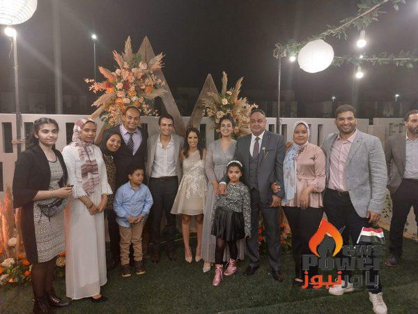 العميد شعيب العشابى يهنئ نجلة شقيقه بخطوبتها على المهندس هشام الامام