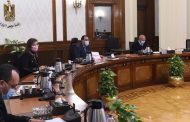رئيس الوزراء يتابع موقف تنفيذ قرارات نزع الملكية والتعويضات الخاصة بمشروعات الطرق والمحاور