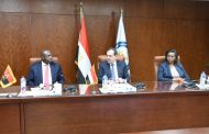 مباحثات وزير البترول والثروة المعدنية مع وزير الخارجية الأنجولى في مجالات البترول والغاز