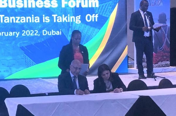 رئيسة جمهورية تنزانيا تشهد توقيع طاقة عربية لمذكرة تفاهم مع الحكومة التنزانية لإنشاء العديد من مشاريع توصيل الغاز